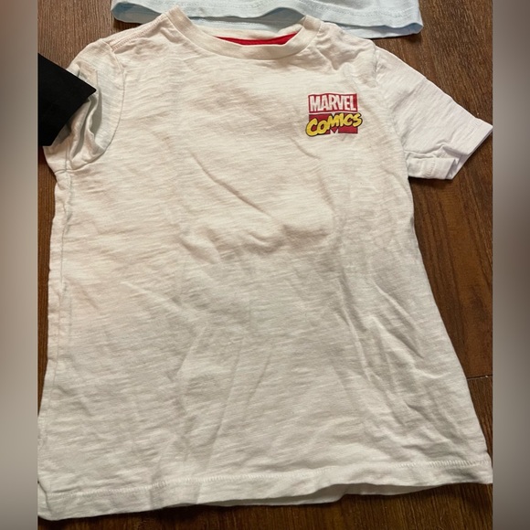 Four Shirts - Picture 2 of 10